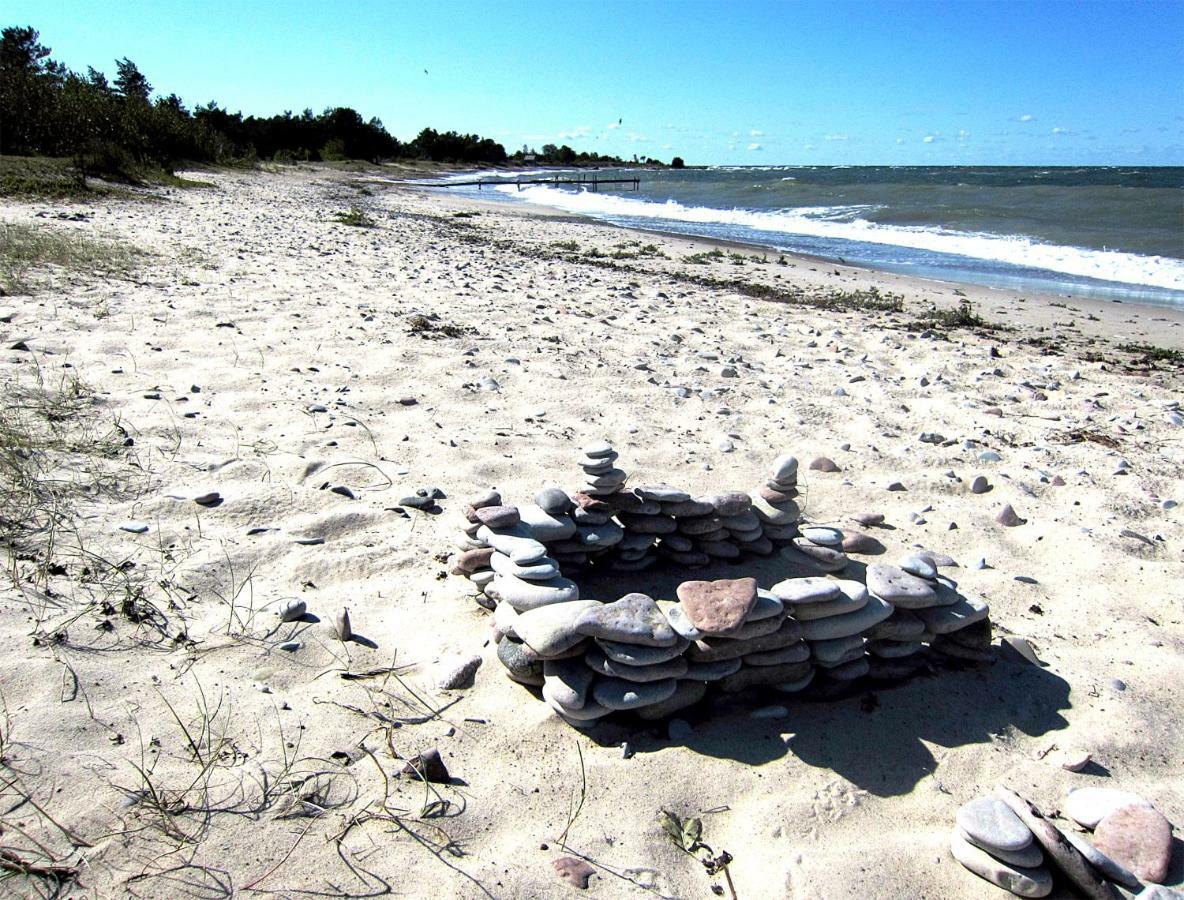 1A, Stuga Med 50M Till Strand Byxelkrok Exterior foto