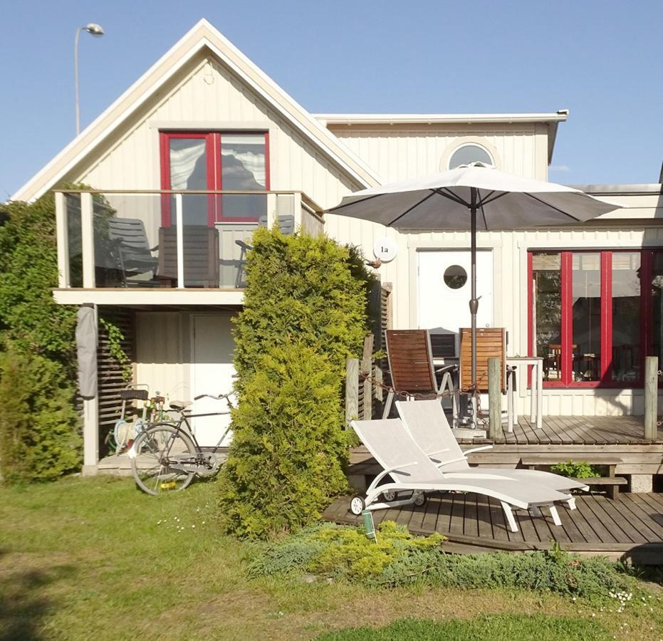 1A, Stuga Med 50M Till Strand Byxelkrok Exterior foto